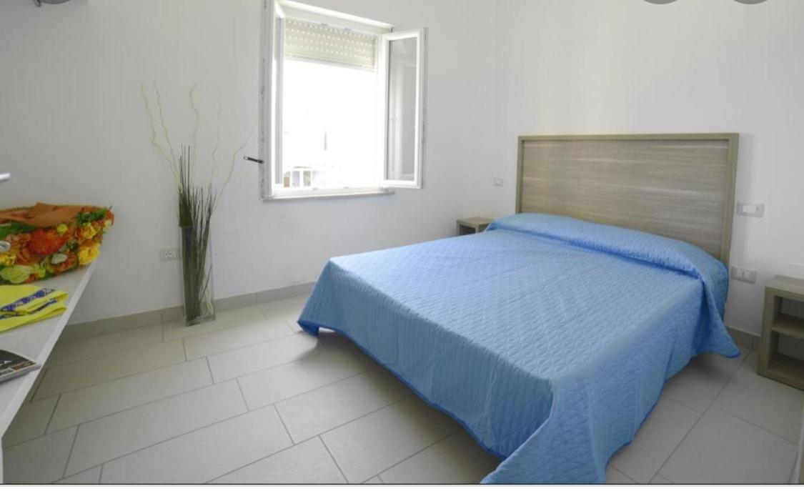 Virgola Zero Holiday Beach Apartment Порто Потенца Пичена Екстериор снимка