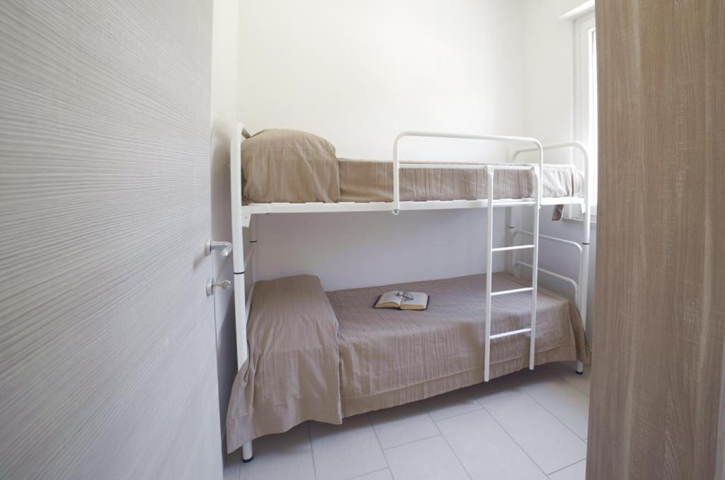 Virgola Zero Holiday Beach Apartment Порто Потенца Пичена Екстериор снимка