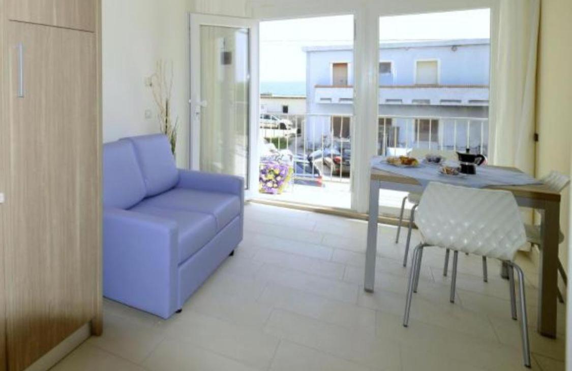 Virgola Zero Holiday Beach Apartment Порто Потенца Пичена Екстериор снимка