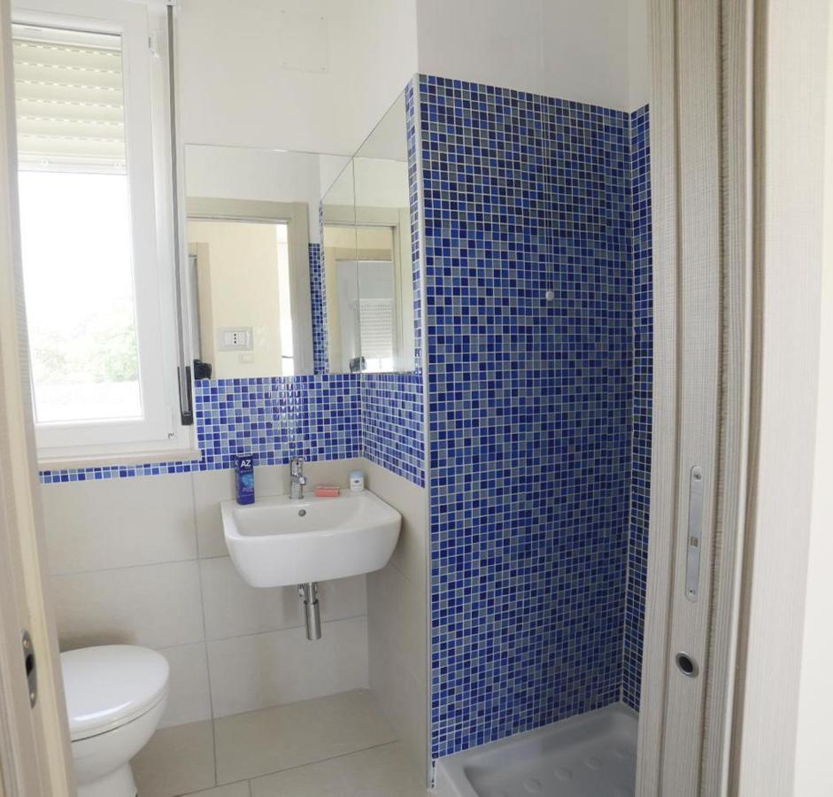 Virgola Zero Holiday Beach Apartment Порто Потенца Пичена Екстериор снимка